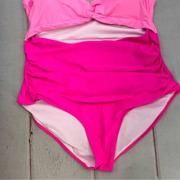 Women's Plus Size One Piece Swimsuits Tummy Control V Neck Cutout Bathing Suit - Picture 8 of 17